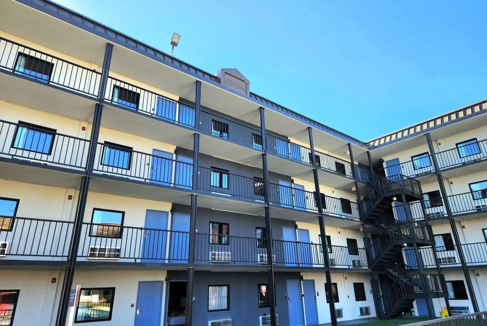Days Inn By Wyndham Kenner/New Orleans Airport South Εξωτερικό φωτογραφία